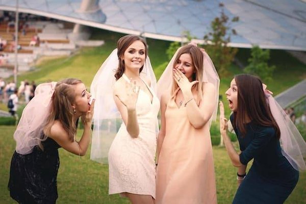 Comment organiser un enterrement de vie de jeune fille original et fun avec des pierres précieuses ?